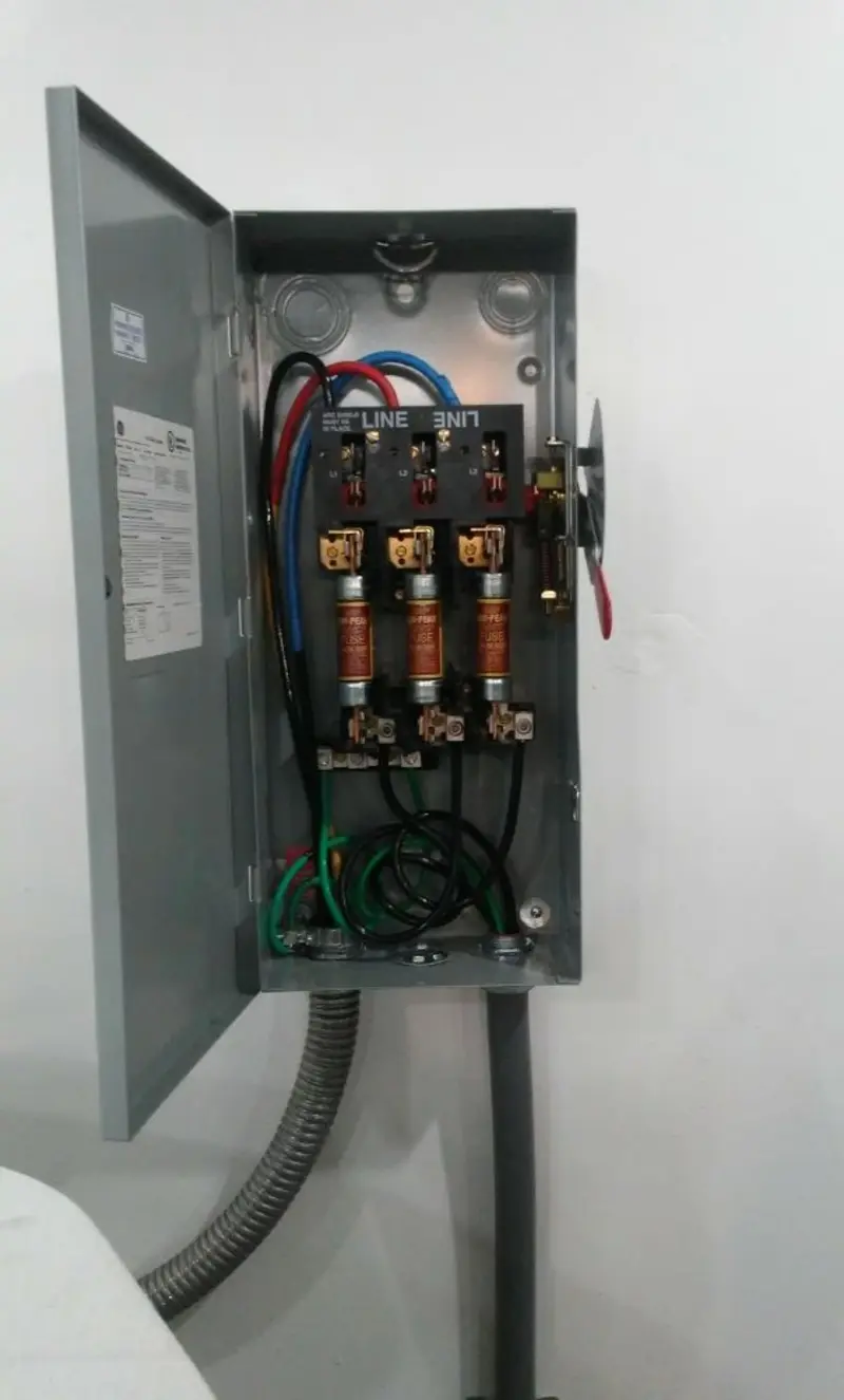 Three-phase disconnect switch installed for Electrical Wiring & Rewiring in Glenarden